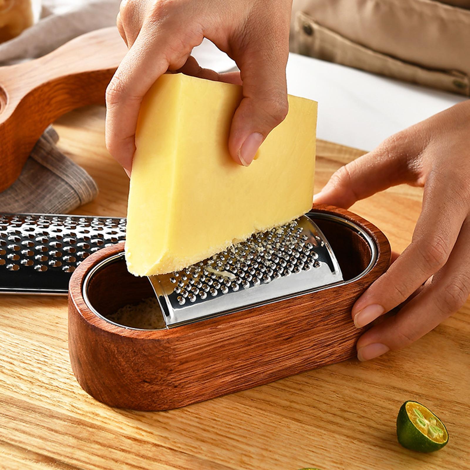 Camping Cooking Meals - Kaasrasp Keukenrasp Gadgets met houten opvangbak
